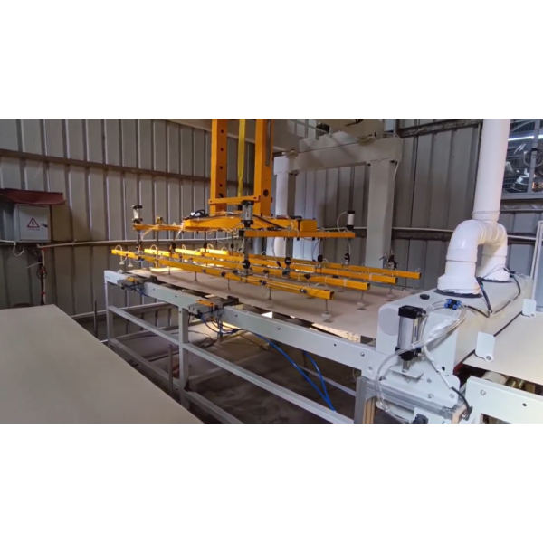Three Axis Palletizing Robotic Arm For Loading Materials 4 Pcs/Min
