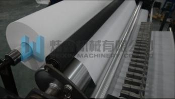 Purple Automatic Non Woven Fabric Slitting Machine For Small Rolls Making