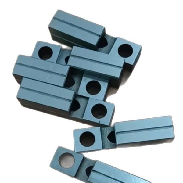 Rear Adjustment Plate For Front Section For High Speed Nylon Zipper Forming