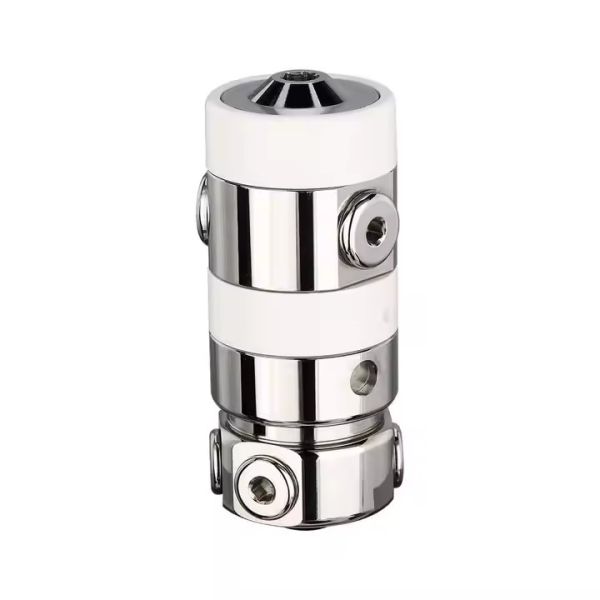 Balanced Piston Yoke First Stage Scuba Regulator For Underwater Breathing