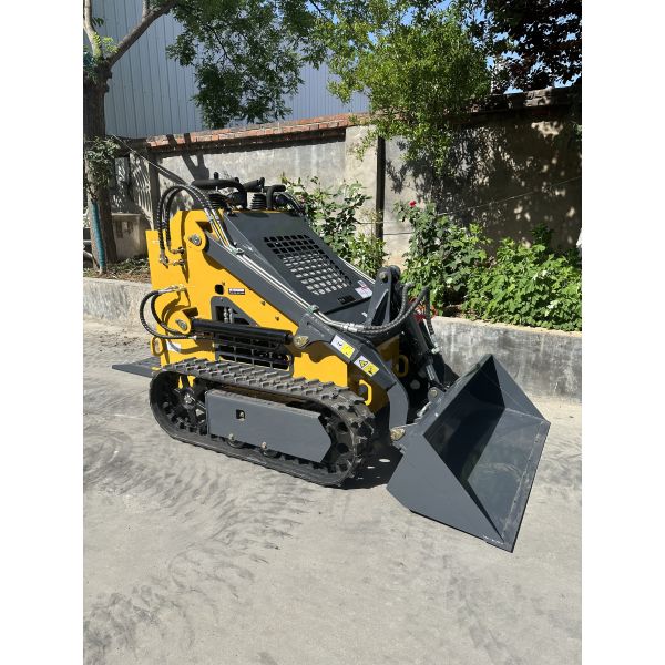 Hot Compact Loader 23HP Mini Loader Machine Small Loader Machine Gasoline Crawler Skid Steer Loader