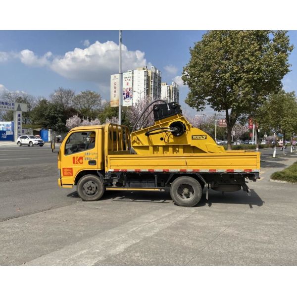 Ultra Small Jaw Crusher Hydraulic Crusher Bucket Hard Rock Crushing Small Output