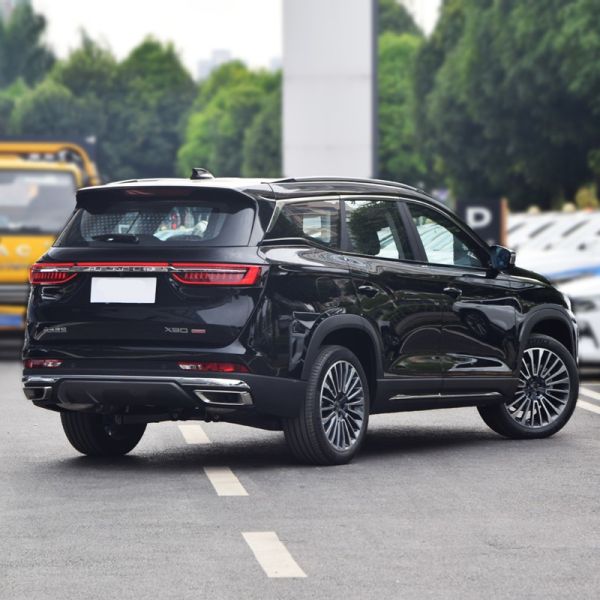 Jetour X90 Plus 1.6T Multi-function SUV Petrol Car in 2023 2024 with 5 Seats and Multi-function Steering Wheel