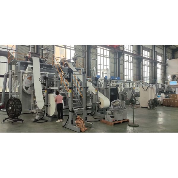 Full Servo Adult Diaper Production Line High Efficiency Eqiupment
