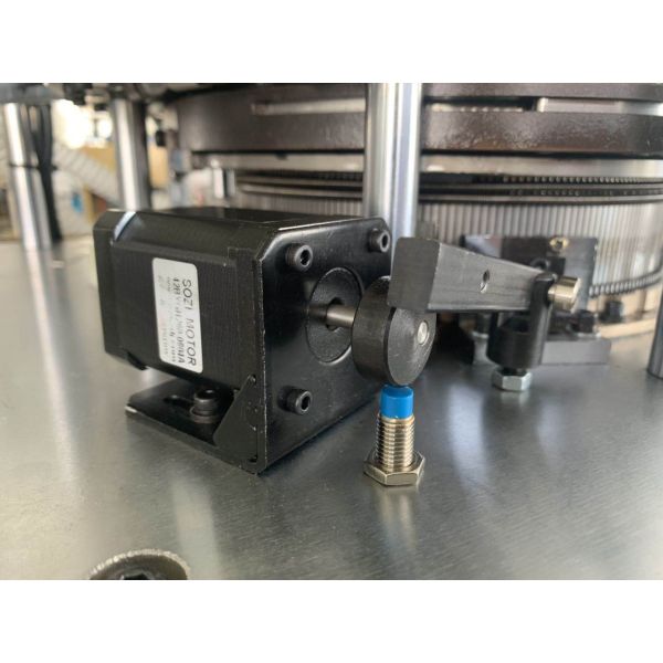 High Speed Jacquard Hat And Scarf Making Machine