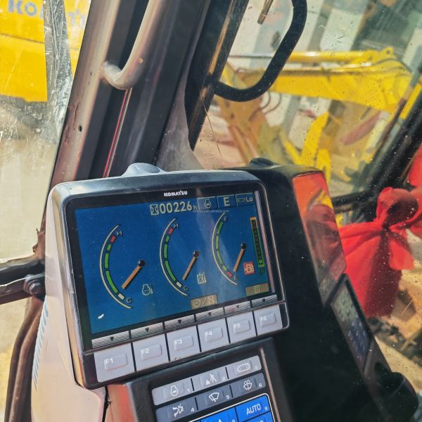 Used Crawler Excavator construction excavator /used KomatsuPC70-8 pc50 pc55 with cheap price /used excavators japan