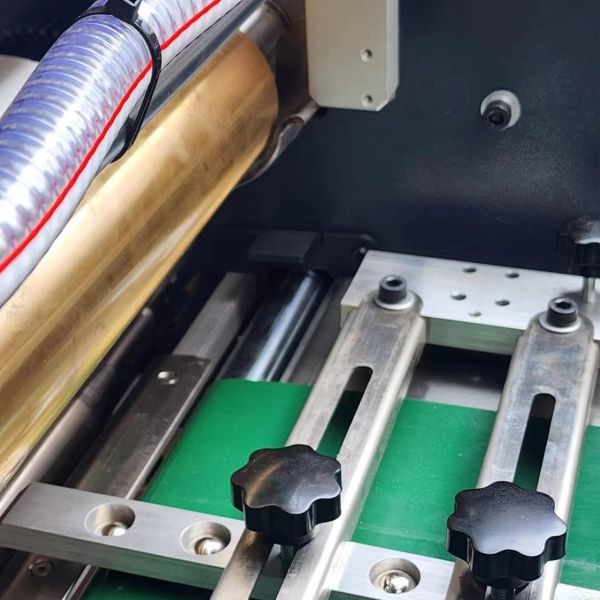 DG850B Feeder Box Gluing Machine with 30 pcs/Min Speed, High Precision Dual-Sheet Detection, and Hybrid Glue System for Rigid Box Forming