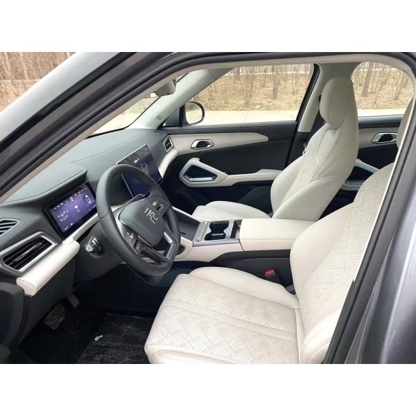BYD 2025 Yuan UP Smart Edition with 401KM range, automatic transmission, and like-new condition for premium EV export