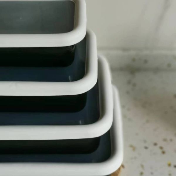 Classical Style Japanese Korean Style Enamel Container 600ml 1000ml 1700ml 2500ml Food Storage Containers