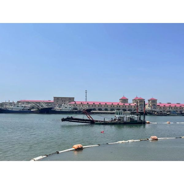 16kw Versatile Sand Mining Dredge With A Blue Color For Various Sand Extraction Needs