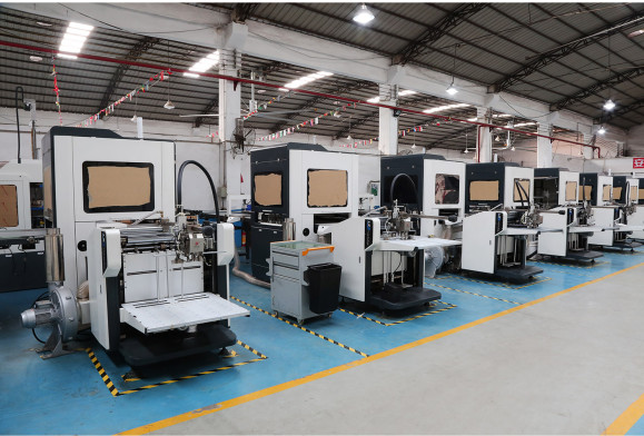 Automatic Rigid Box Making Machine for Watch Toy Phone Shoes with Visual Positioning