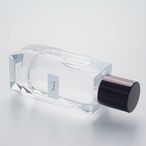 2021 Luxury 70ml Manufacturer High Quality Polished Glass Bottle for Perfume Aluminum Spray Cap Uesed for Perfume