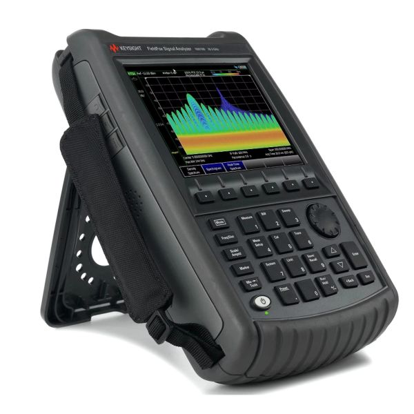 Keysight N9918B FieldFox Handheld Microwave Analyzer with 120 MHz Real-Time Bandwidth 115 dB Dynamic Range and Lightweight 3.4 kg Design