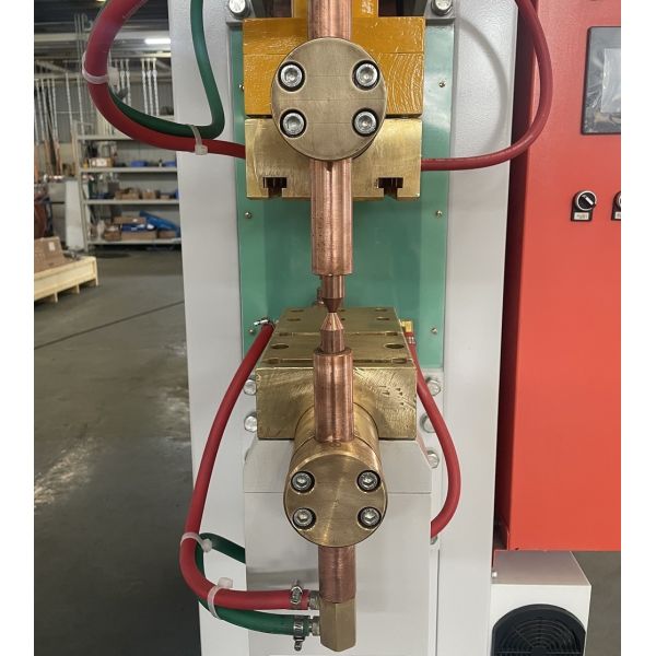 Screw Bolt Capacitive Capacitor Discharge Energy Storage Nut Spot Welding Machine