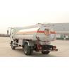 Sinotruk Light Duty Commercial Trucks / 4×2 Fuel Delivery Truck 6 Wheels for sale