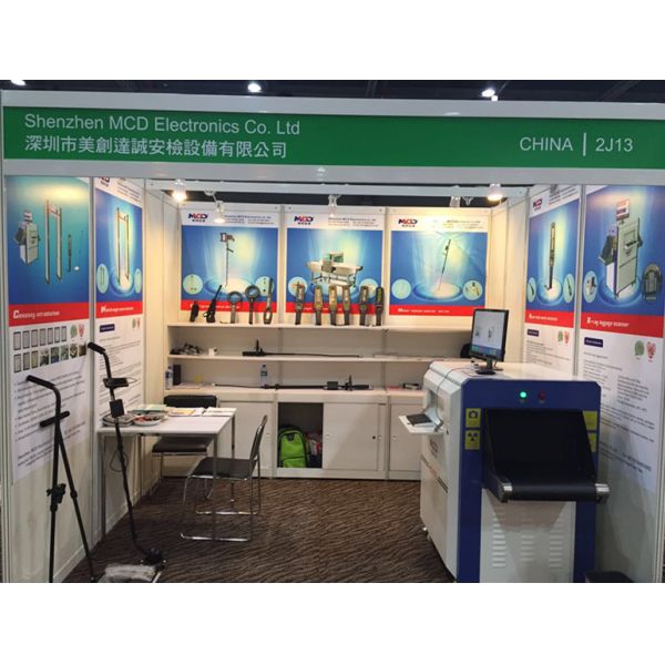 Bank / Supermarket Security X Ray Machine 34 mm Penetration For Checking Handbag